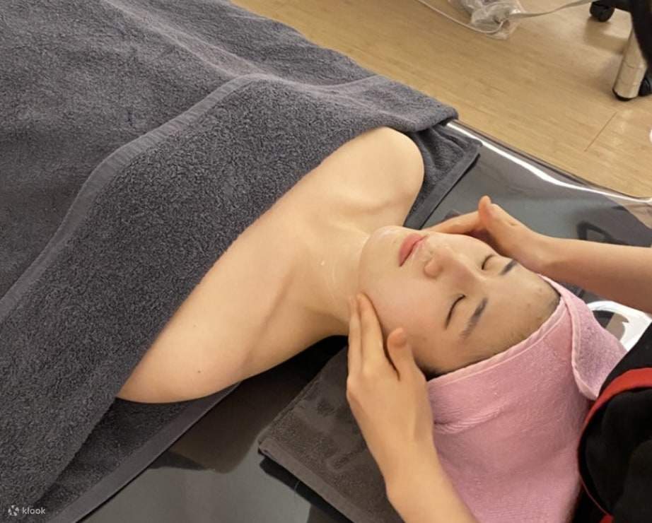 Massage thải độc toàn thân & Liệu pháp tạo đường nét khuôn mặt